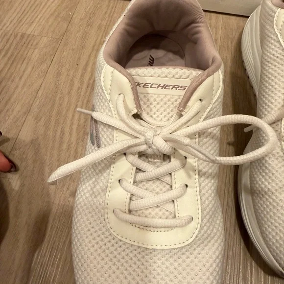 Skechers Women's Cream Sneakers - Picture 11 of 11